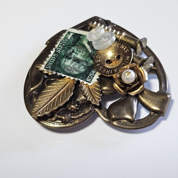 OOAK VINTAGE HEART TRAMP ART FOLK ART BROOCH PIN VERY UNIQUE - Picture 7 of 9
